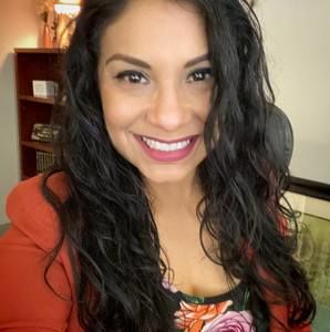 Meet your Posher, Gabriela